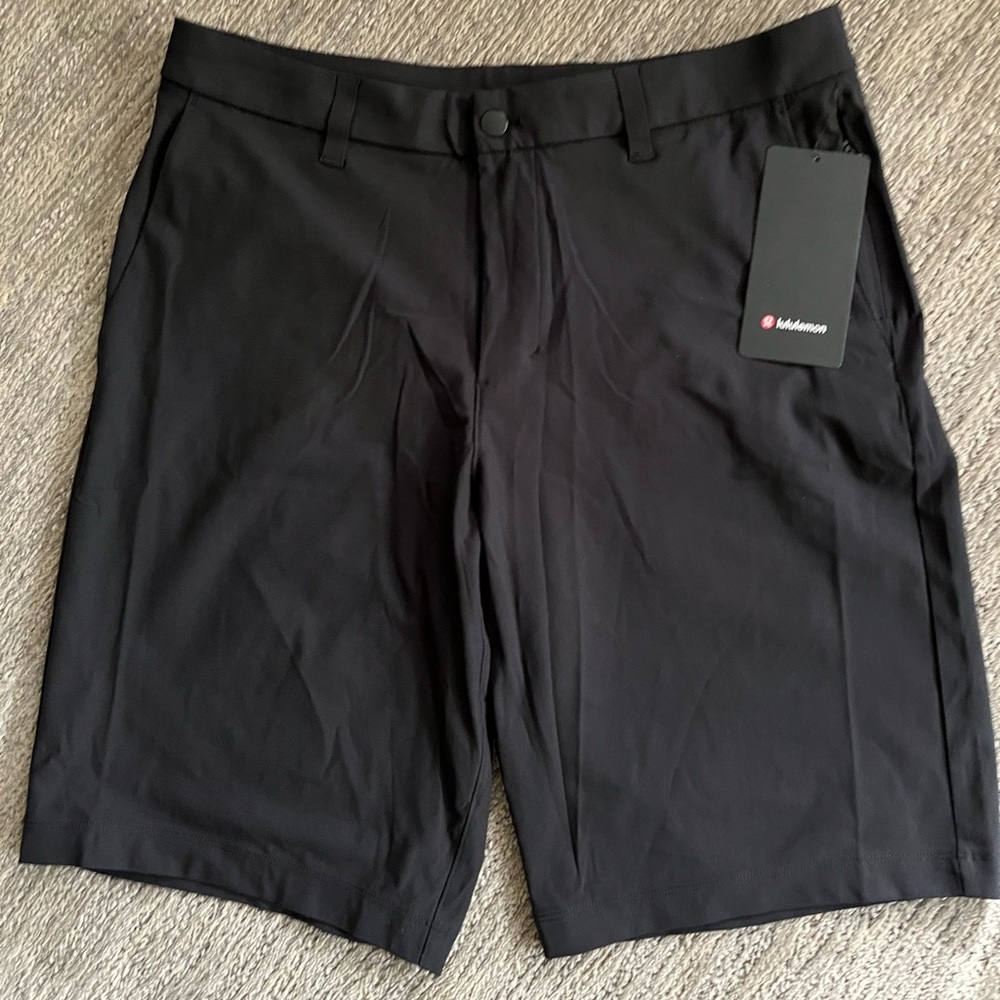 Mens Lululemon Shorts - size 33